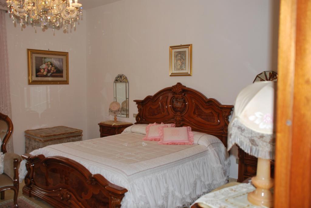 B&B La Rosa Antica Castro  Екстер'єр фото